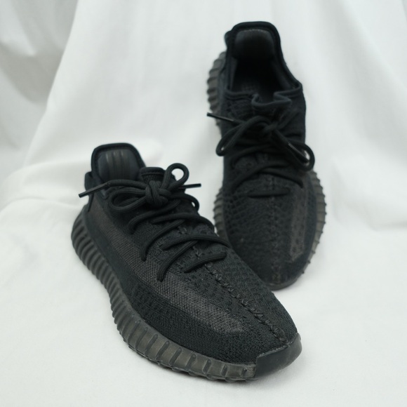 Adidas Yeezy Boost 350 V2 sneakers in the all-black color way.